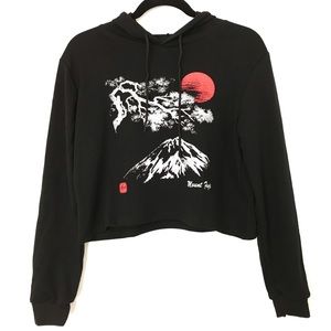 NEW black cropped graphic hoodie